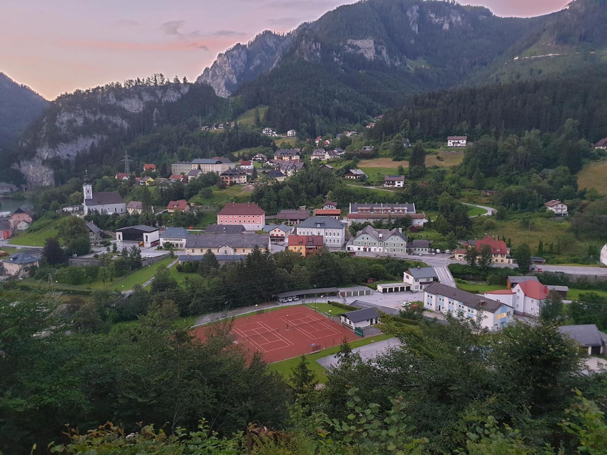 Gasthof International Hieflau Exterior foto